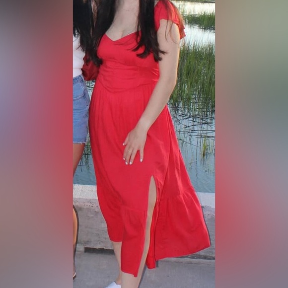 Hollister Red Midi Dress - Picture 3 of 5